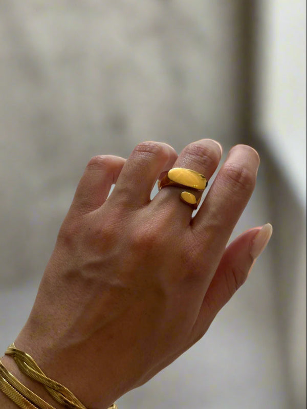 Charlotte Ring Gold