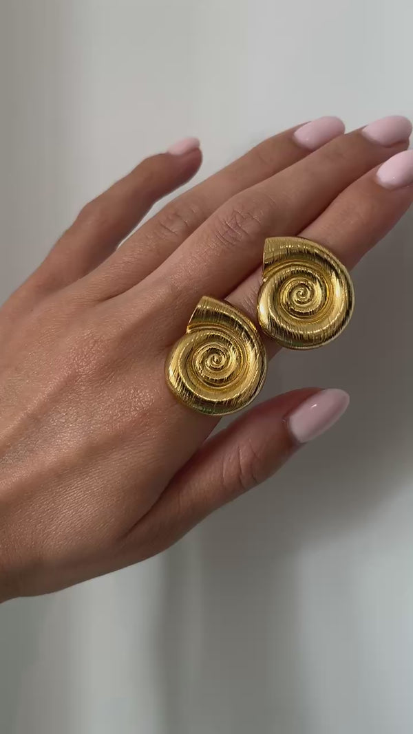 Elizabeth Earring Gold