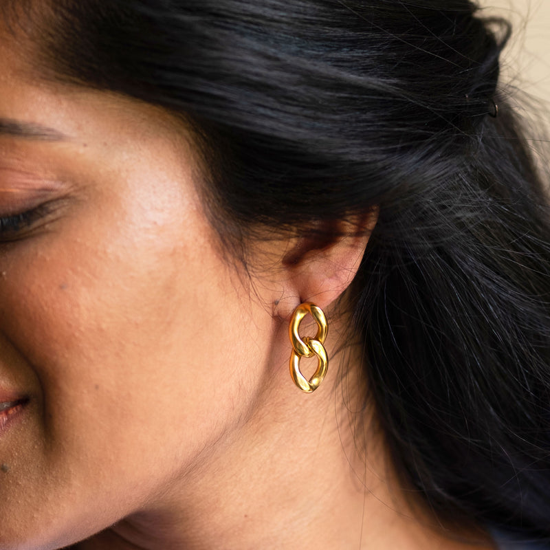 CHAINS EARRINGS - GOLD