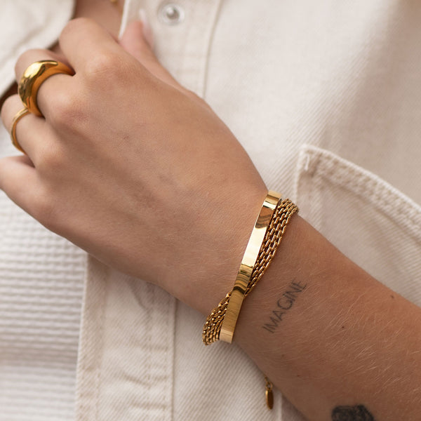 SINGLE CUFF BANGLE - GOLD